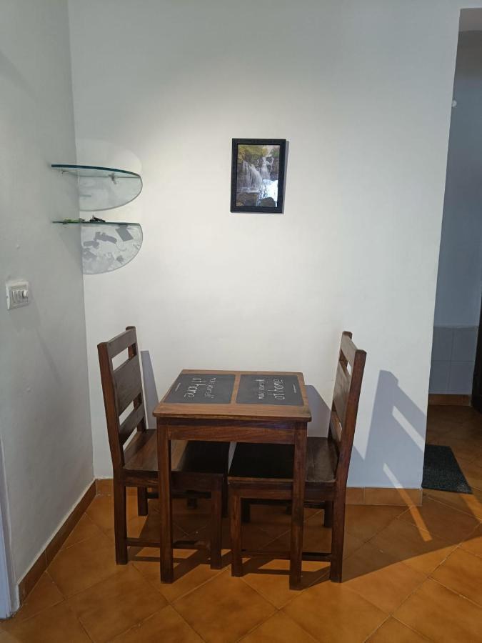 Contemporary Studio Apartment In Calangute, Goa 외부 사진